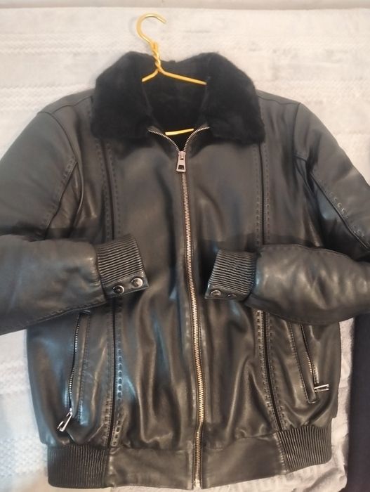 Продам кожанную куртку