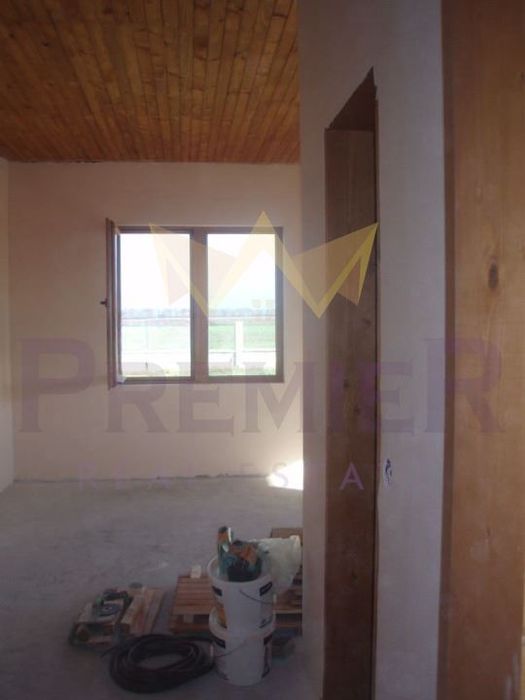 Продава се Къща в с. Селце, Област Добрич - 130 кв.м за 373 €/кв.м - Снимка #5