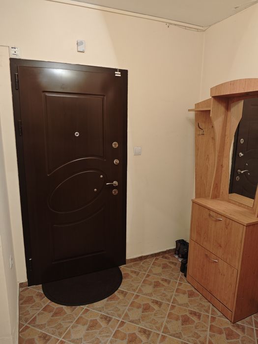 Дава се под наем Едностаен апартамент в Враца, Квартал 103 - 46 кв.м за 255 € - Снимка #4