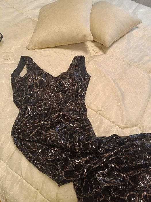 Официални рокли ..