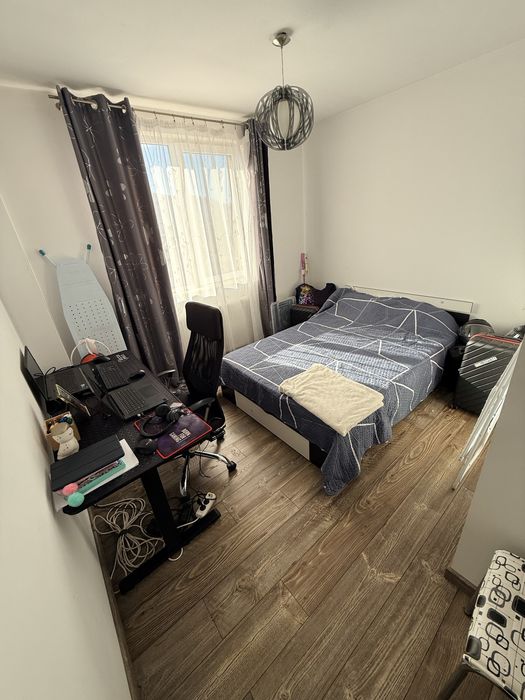 Persoana Fizica Vand apartament 3 camere