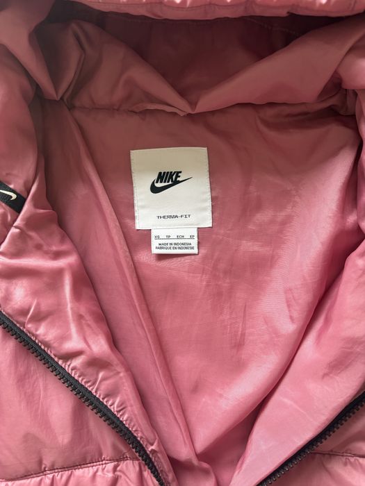 Яке Nike размер xs, като ново