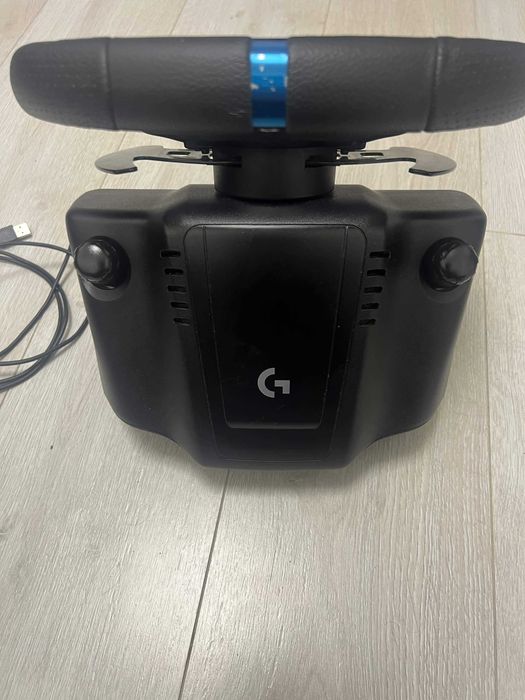 Volan Logitech G923 Trueforce pentru PS5, PS4 and PC