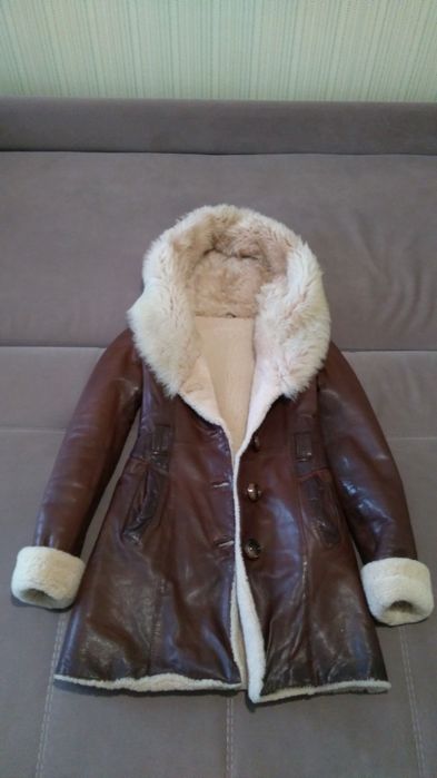 Женская дубленка