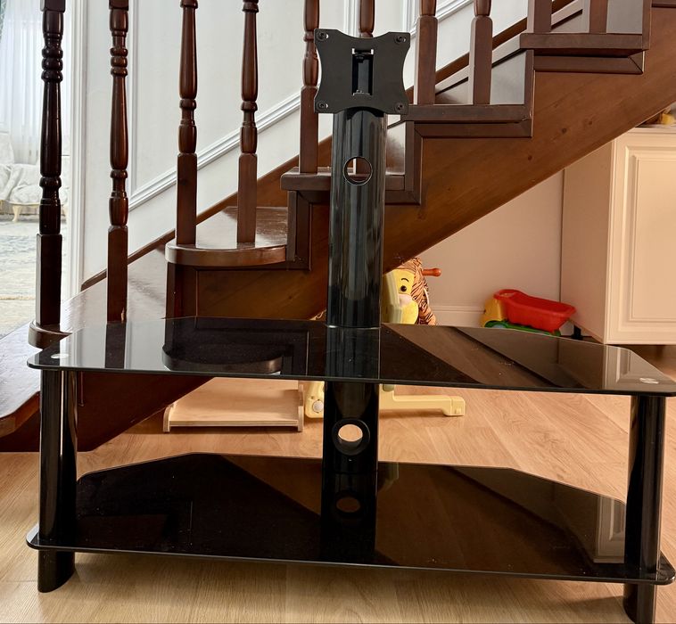 Подставка под телевизор