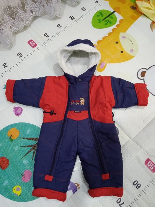 Продам детские вещи.