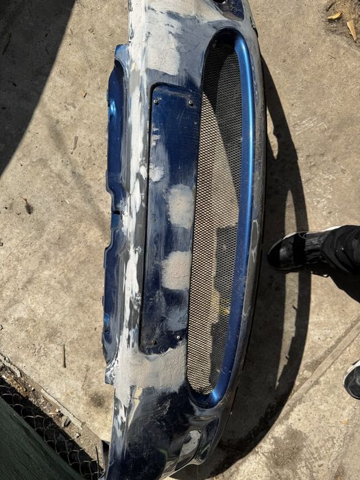 Предна броня пежо 406 купе