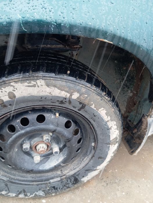 Nexia 1 conc eshikda kraskasi bor 15 foiz