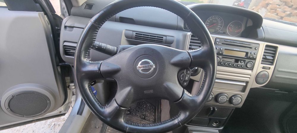 Nissan X - Trail 2003 2.2 dCi 136 HP ПРОДАВА СЕ ЦЕЛИЯ за части