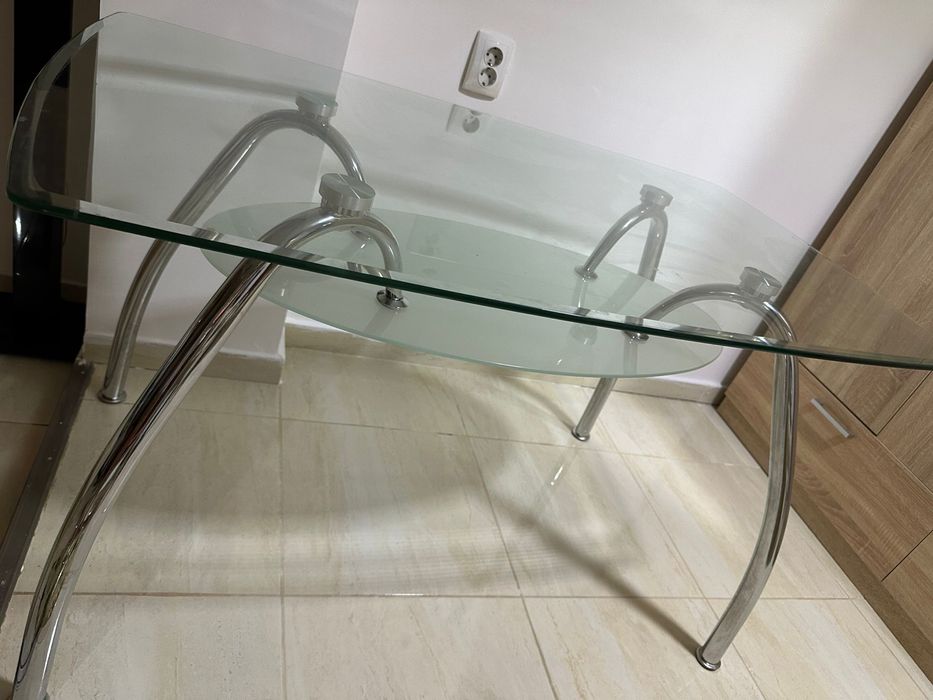 Vand Masa din Sticla