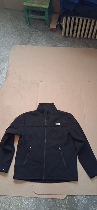 Geaca windstopper the north face tnf apex mărimea L