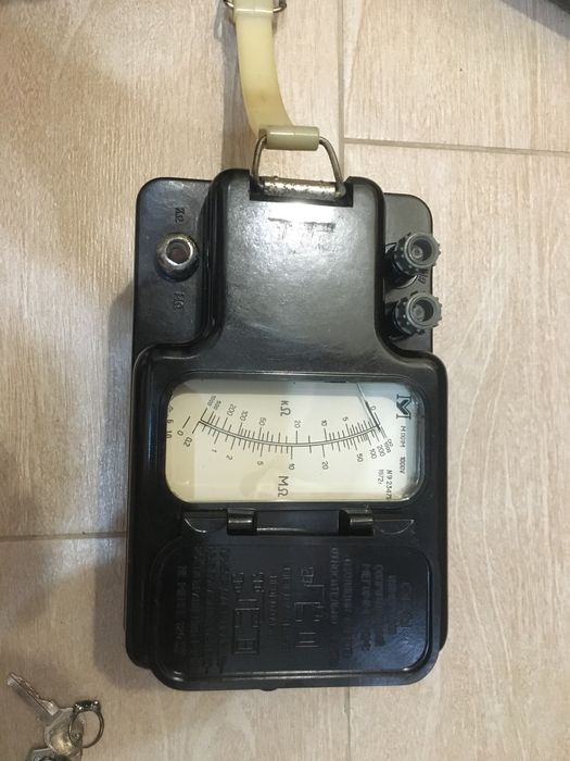 Продам мегаомметр