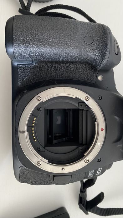 Canon 80d в отличном состоянии.
