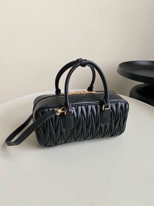 Geanta Miu Miu Medium