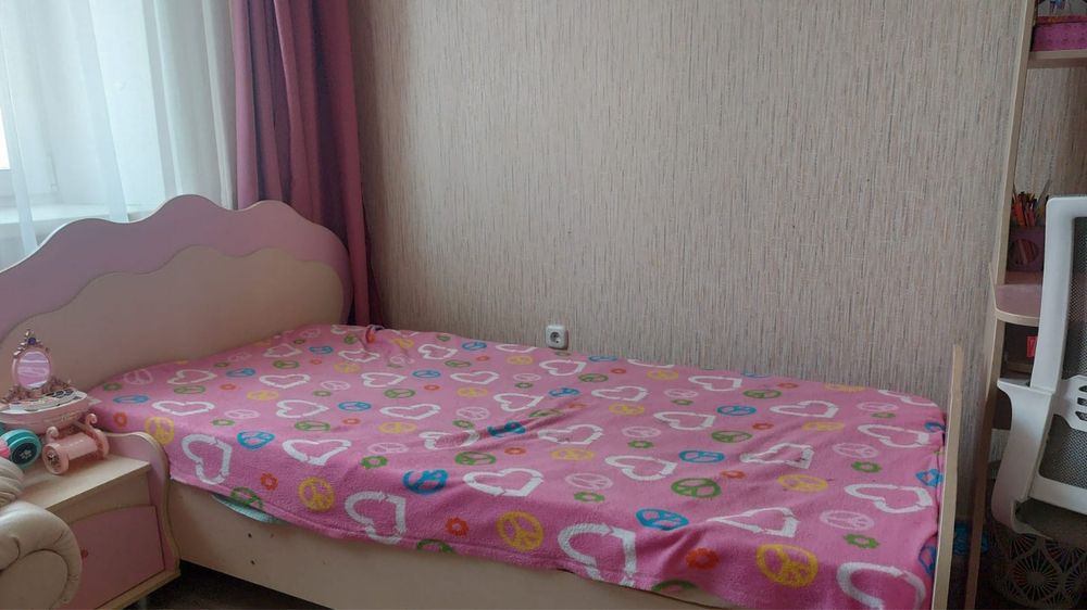 Спальный гарнитур для девочки