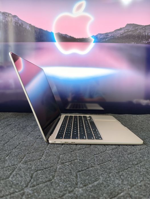 MacBook Air 13 M3 8/256