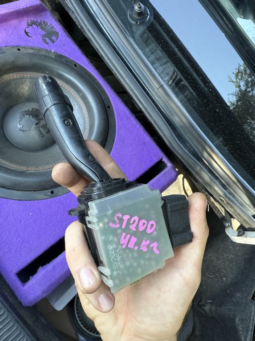 Гитара дворников Touota carina ed