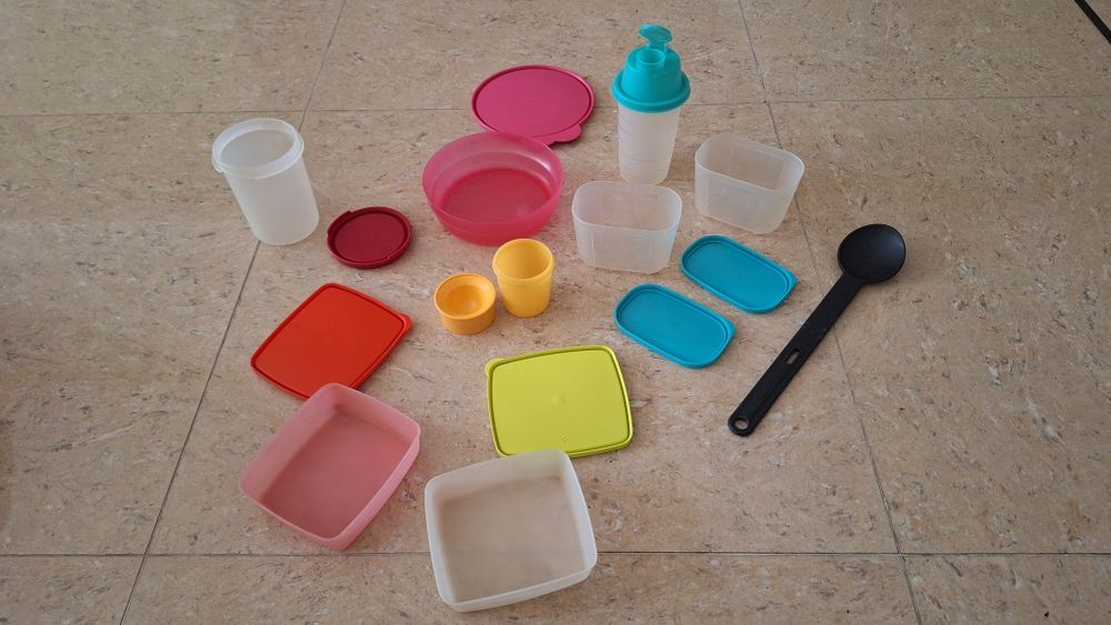 Посуда Tupperware набор б/у в отличном состоянии