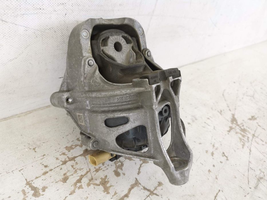 Електрически Десен Моторен Държач Ауди А6 С8 / Audi A6 C8 [ - ], Q7 4M