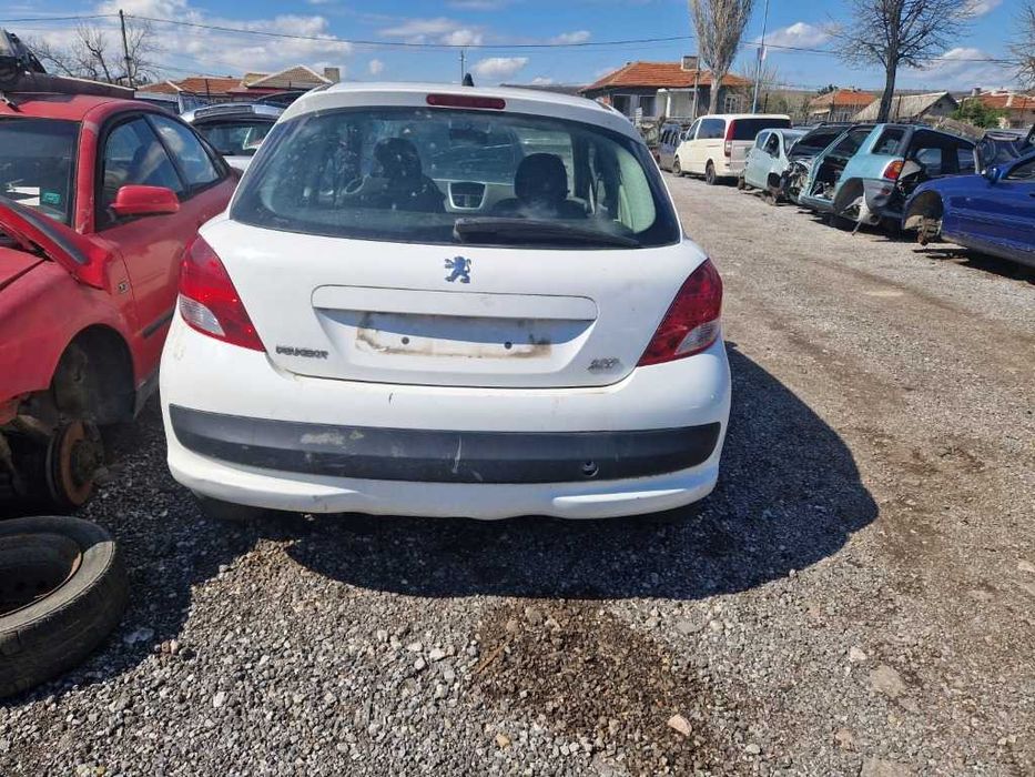 Peugeot 207 1.6hdi 90ks  за части