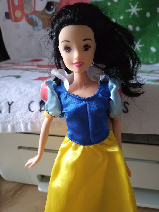 снежанка дисни кукла нова