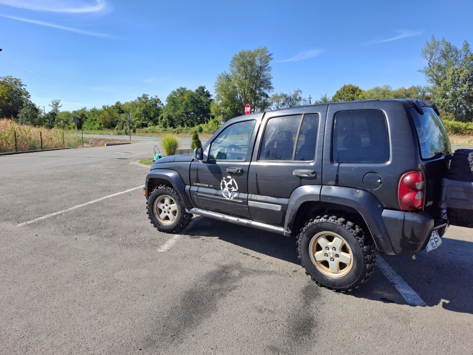 JEEP Liberty 2005 — imagine 2