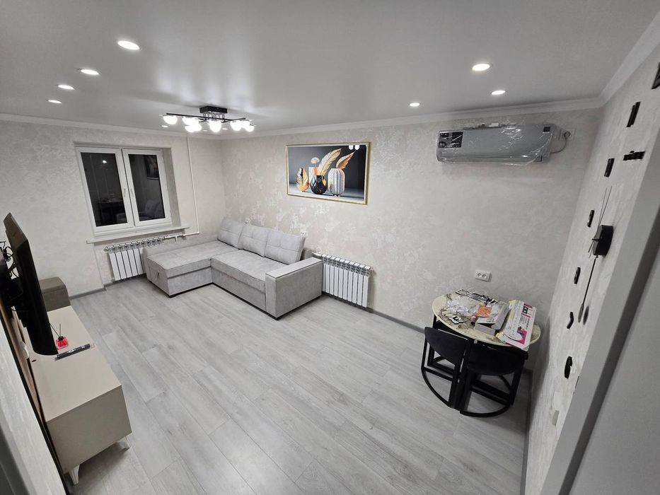 Срочно продаётся своя квартира.