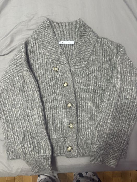 Жилетка М/Л размер нова Зара