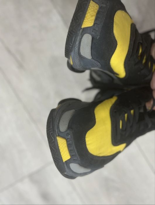 Vand Balenciaga Triple S