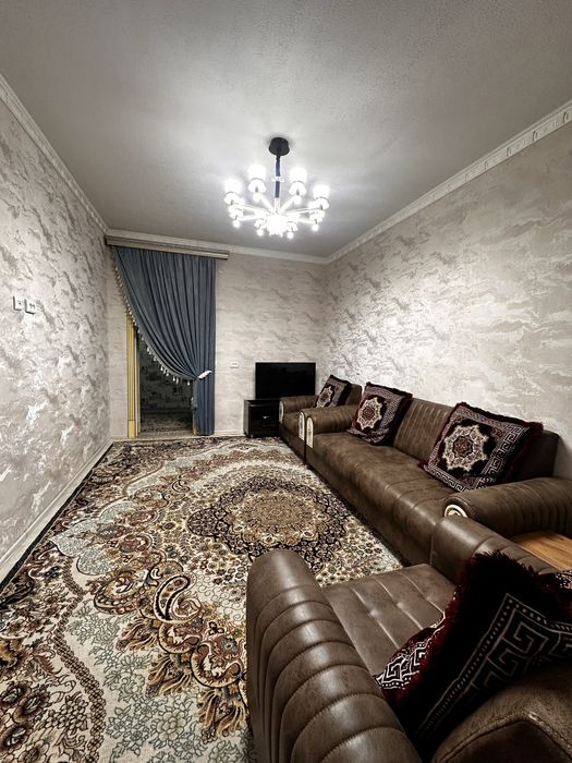 Тарговка Бахор магазин оркаси 3 хонали уй сотувда