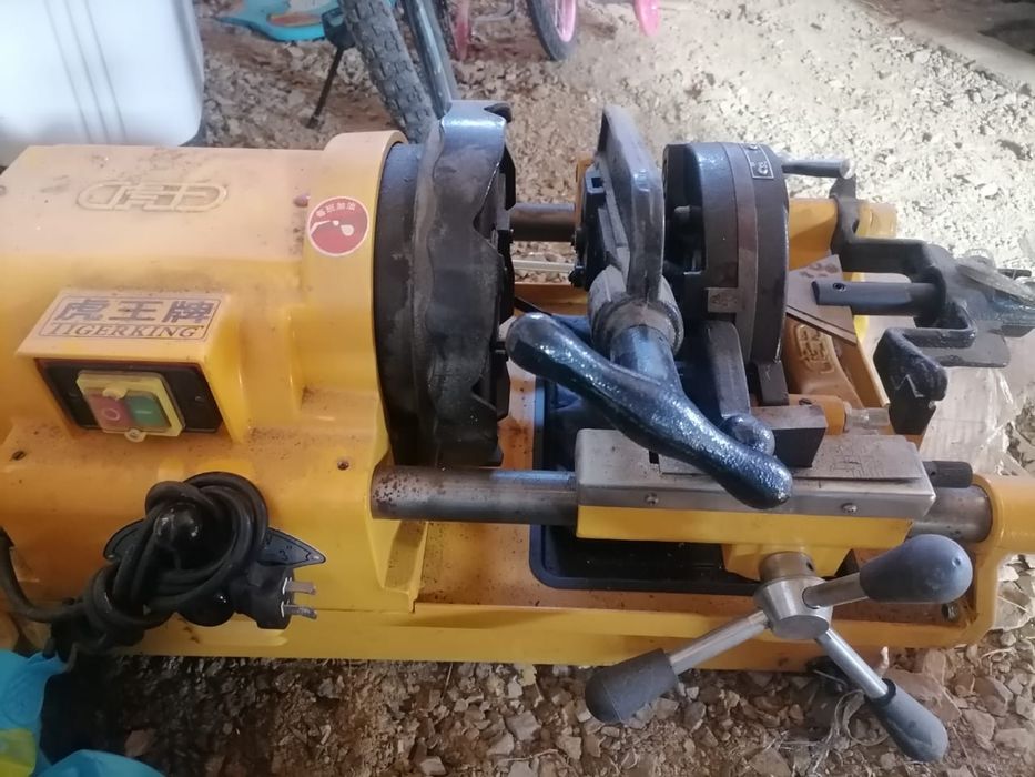 Продам резьбонарезной станок