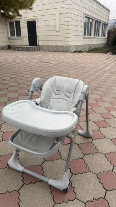 Стол для кормления