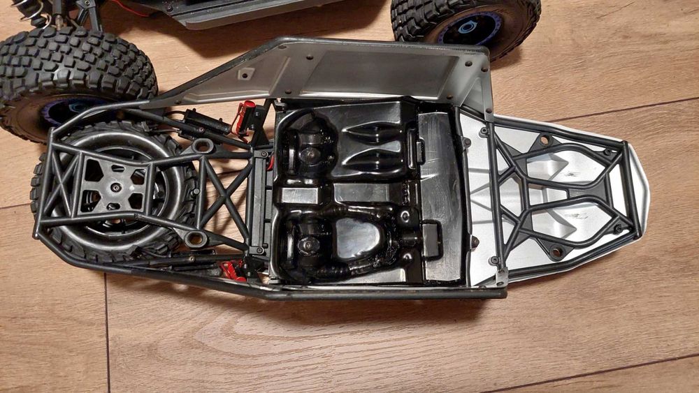 Reely Raptor 6S automodel