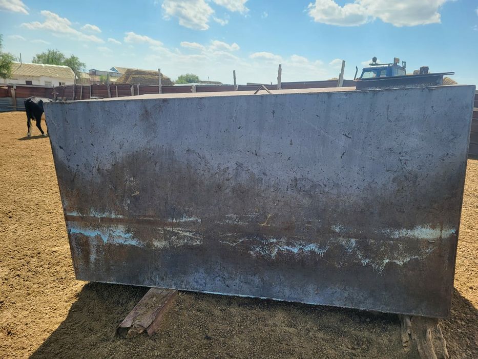 Металлическая ёмкость 4.5 кубов