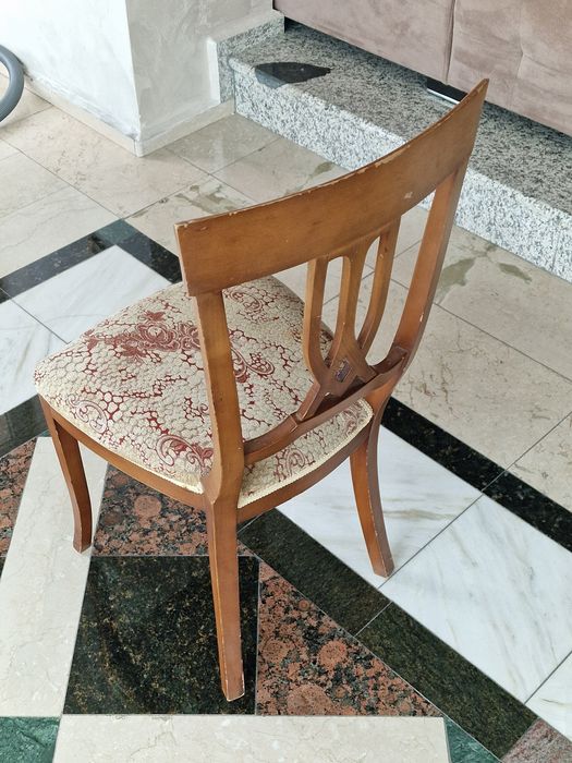 Трапезарски столове 7бр.