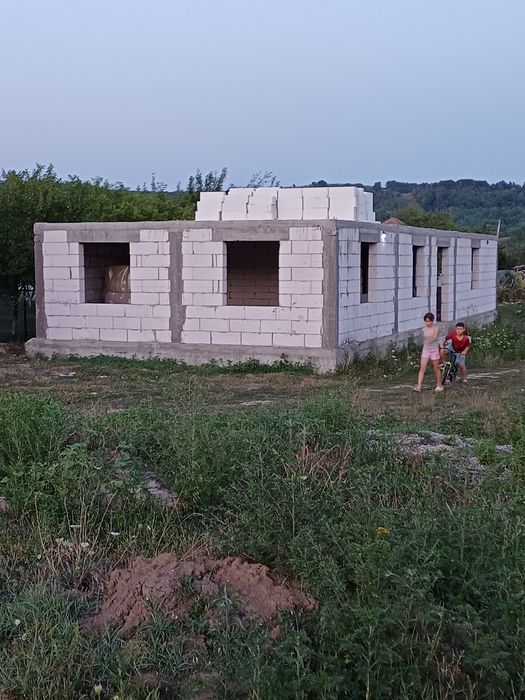 Casa la roșu renunțare proiect,,.pentru mai multe detalii 0755627407
