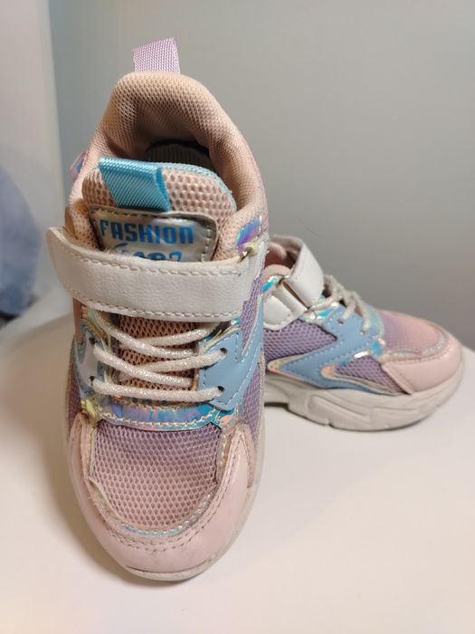 Детски маратонки момиче