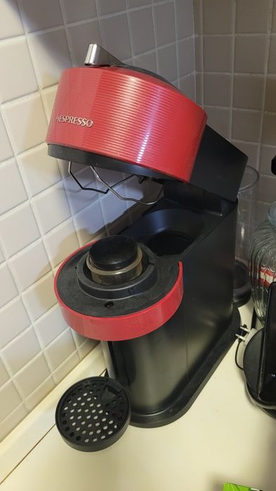 Aparat de cafea Cafetiera Nespresso Vertuo Next Red funcțional 100%