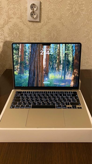 Новый MacBook M2