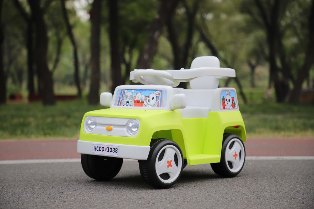 Masinuta 4 in 1 Kinderauto BJHC3088B 2x 30W 6V, RC si remorca #Green