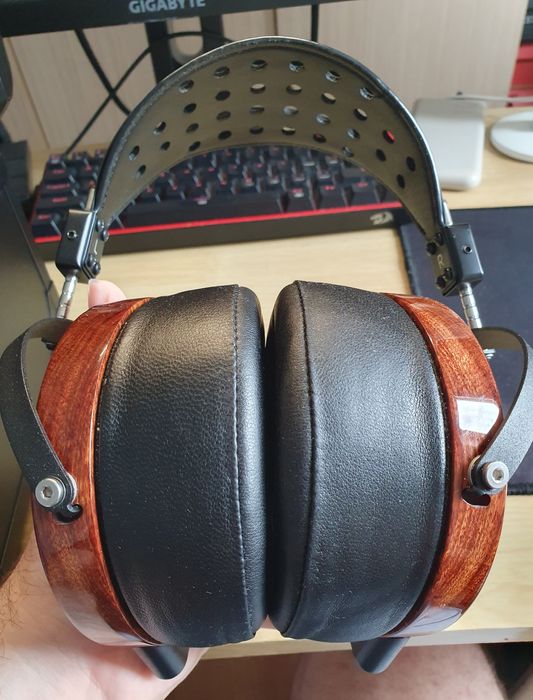 Audeze LCD 2 + cutia specifica