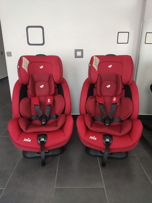 Scaun auto Joie Stages cu isofix pentru copii intre 0-25 kg