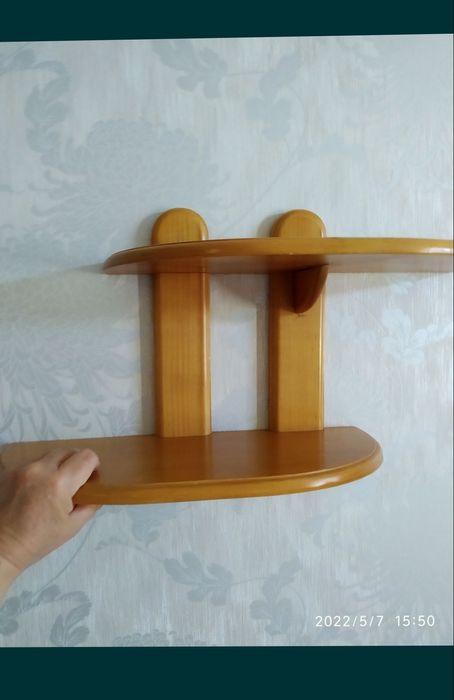 Полка навесная деревянная