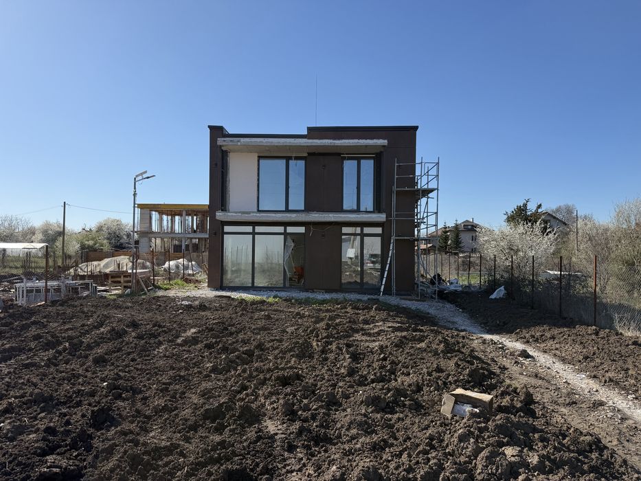 Продава се Къща в Костинброд - 218 кв.м за 1051 €/кв.м - Снимка #4