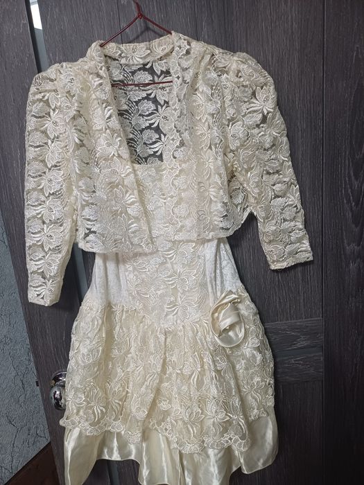 Продам платье на девочку