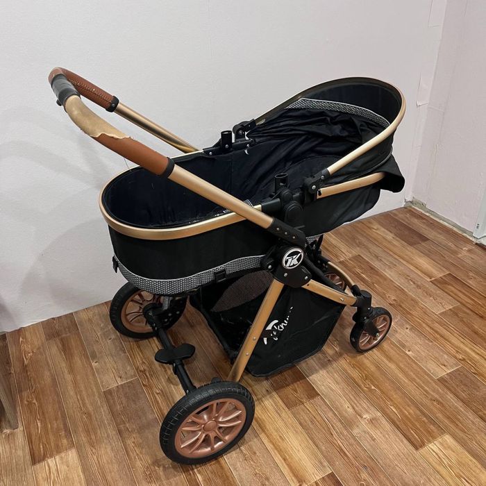 Продам детскую коляску