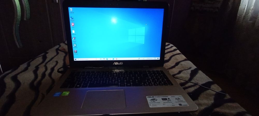 Laptop Asus A555L