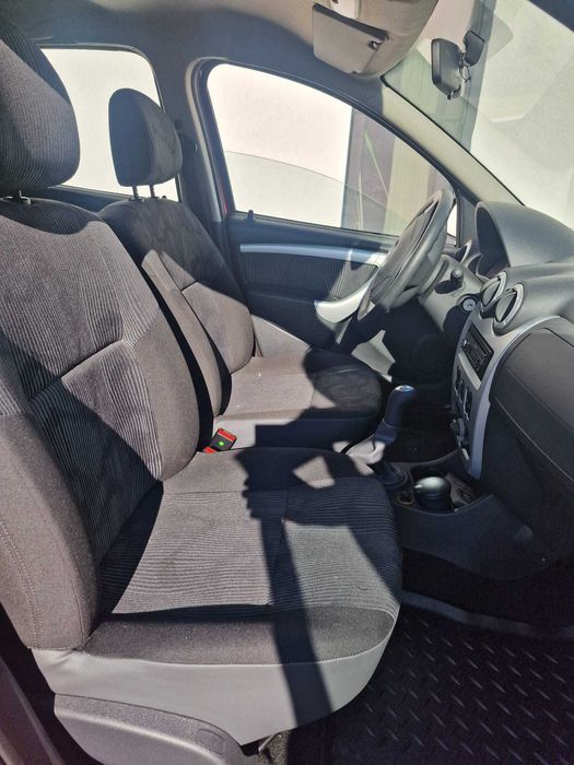 Dacia Sandero 2010