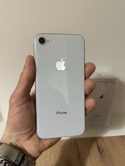 Айфон 8 IPhone 8