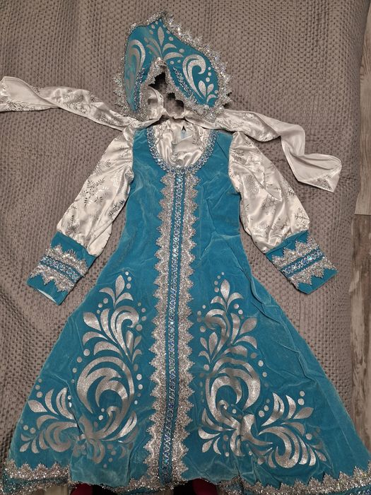 Костюм снегурочки на 122см